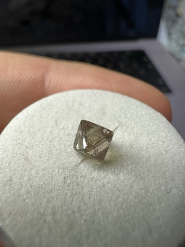 66ct rough diamond fancy - 0.66ct,