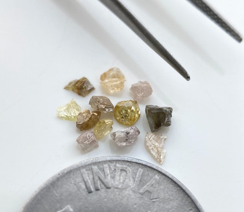 Rough diamond lot pcs - rough,