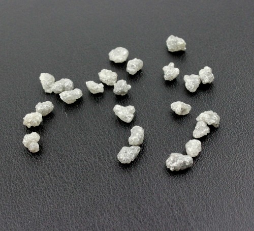 Whitegray rough diamond - 1x,