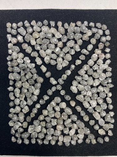 Raw uncut diamond lot - lot, silver
