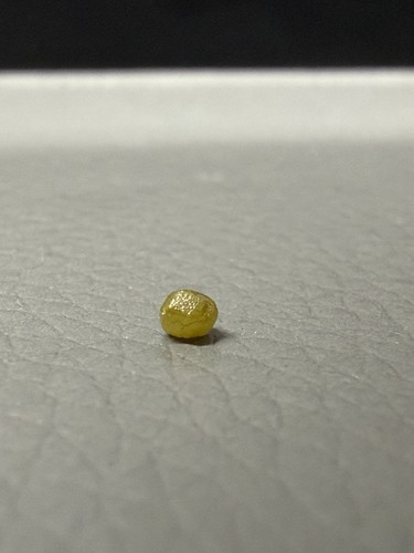 09ct yellow rough - yellow, diamond