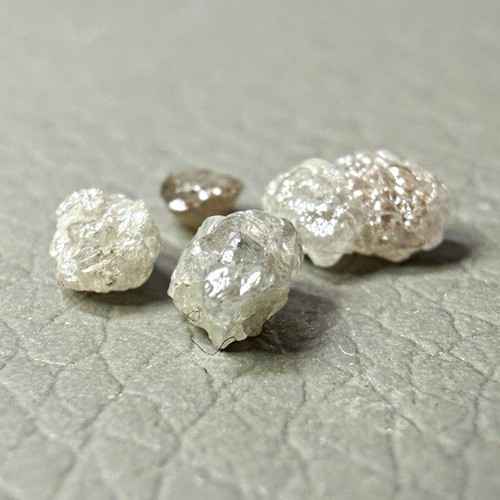 1ct white rough diamond - 1ct,